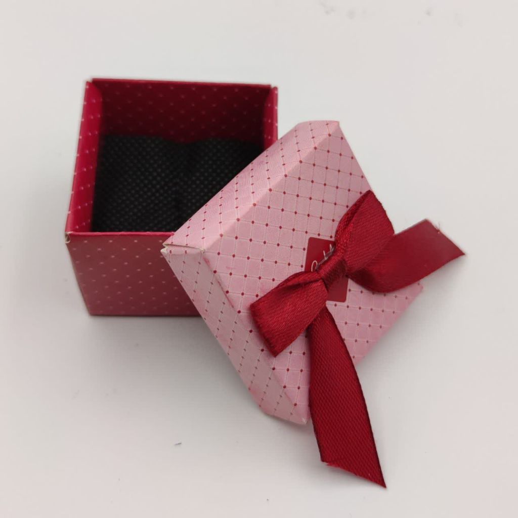 جعبه انگشتر پاپیونی کد 2443